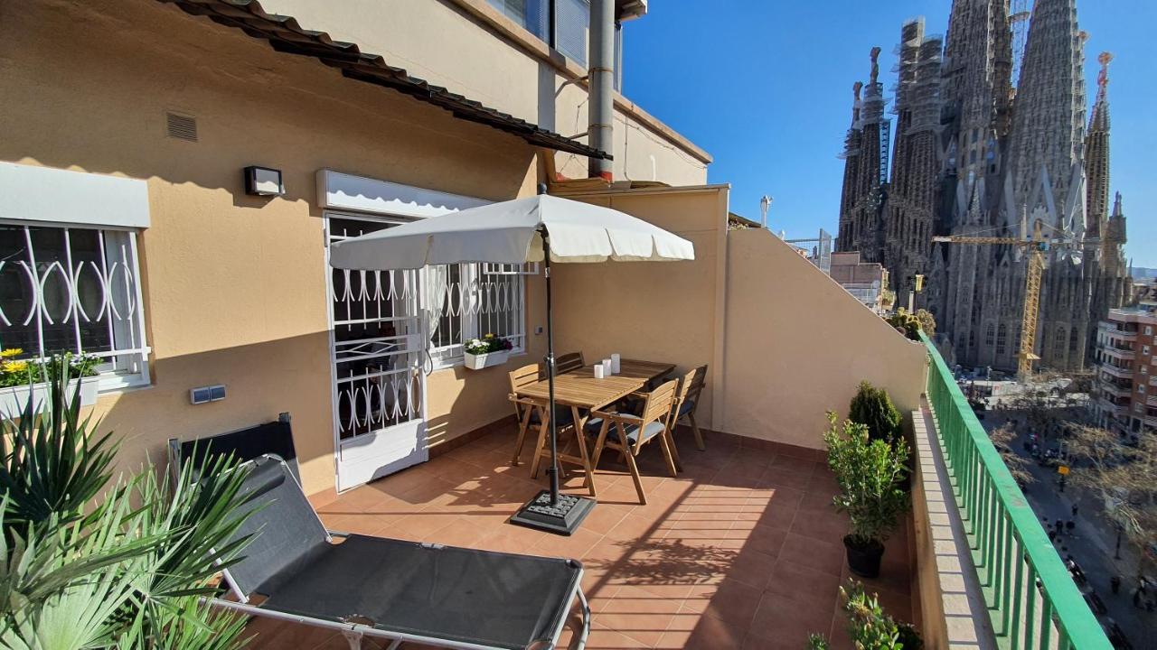 Appartamento Opening Doors Sagrada Familia Barcellona Esterno foto